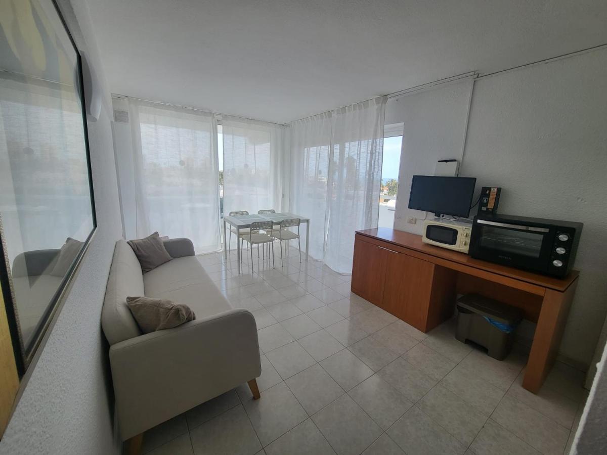 Cozy Apartment Near The Beach Playa de las Américas Kültér fotó