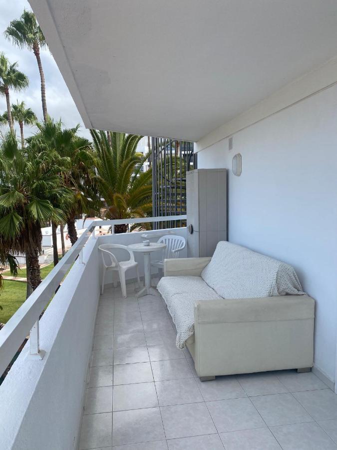 Cozy Apartment Near The Beach Playa de las Américas Kültér fotó